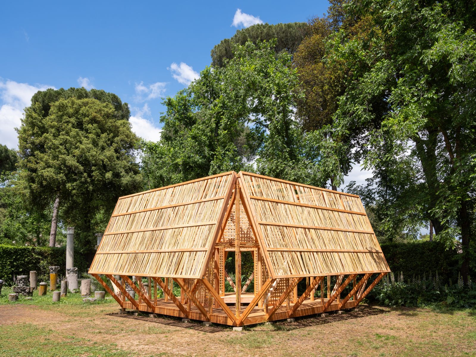 Pavillon Arundo, Villa Médicis, 2025, crédit : Daniel Molajoli